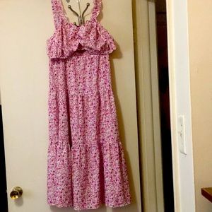 Size 4X pink floral two piece set great condition no rips no tears no holes